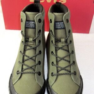 Levi's Olive and Black Men’s Lace-Up lightweight waterproof Boots size 11